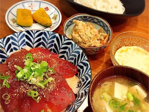 マグロの漬け丼